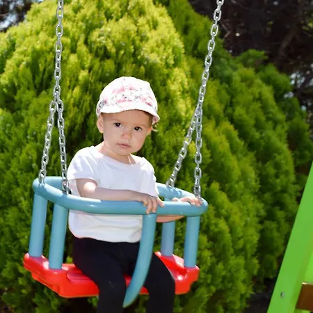 петър Хотел